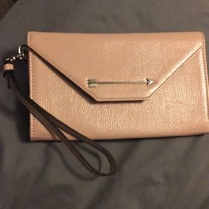 NWOT pink arrow wristlet